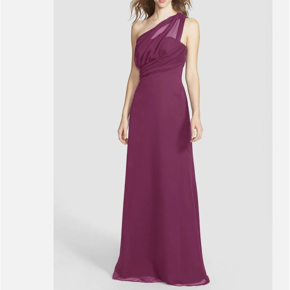 Jim Hjelm Occasions Gown 6